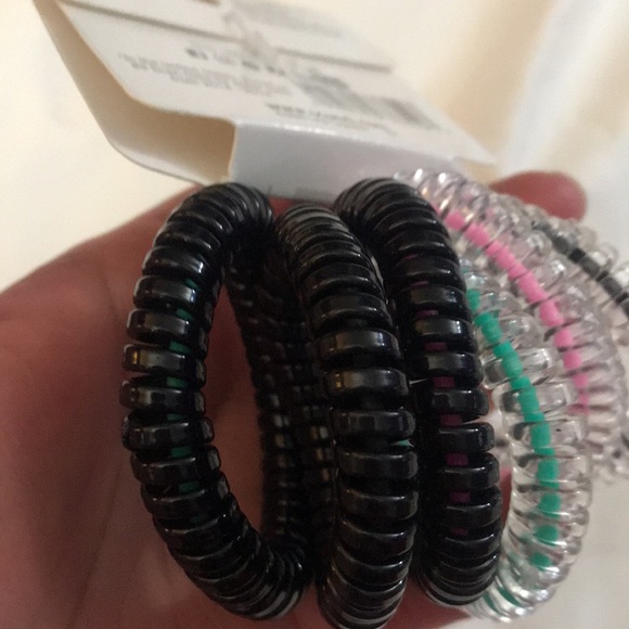 ⚡️FINAL PRICE⚡️ Scunci Spirals 6pcs Ponytail’s - Picture 3 of 9